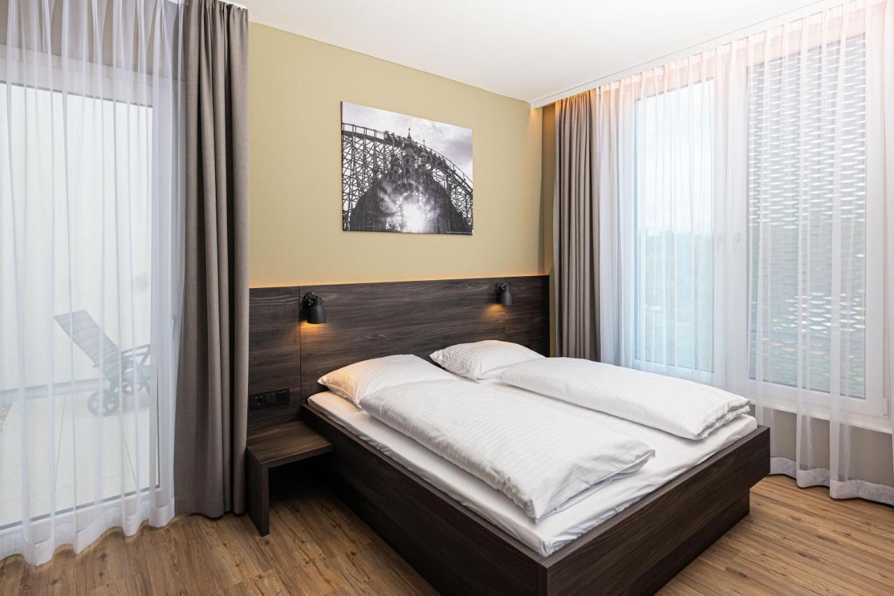 Hotel Am Park รูสท์ ภายนอก รูปภาพ