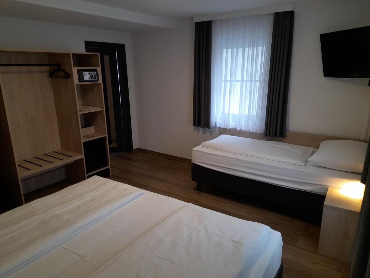Hotel Am Park รูสท์ ภายนอก รูปภาพ